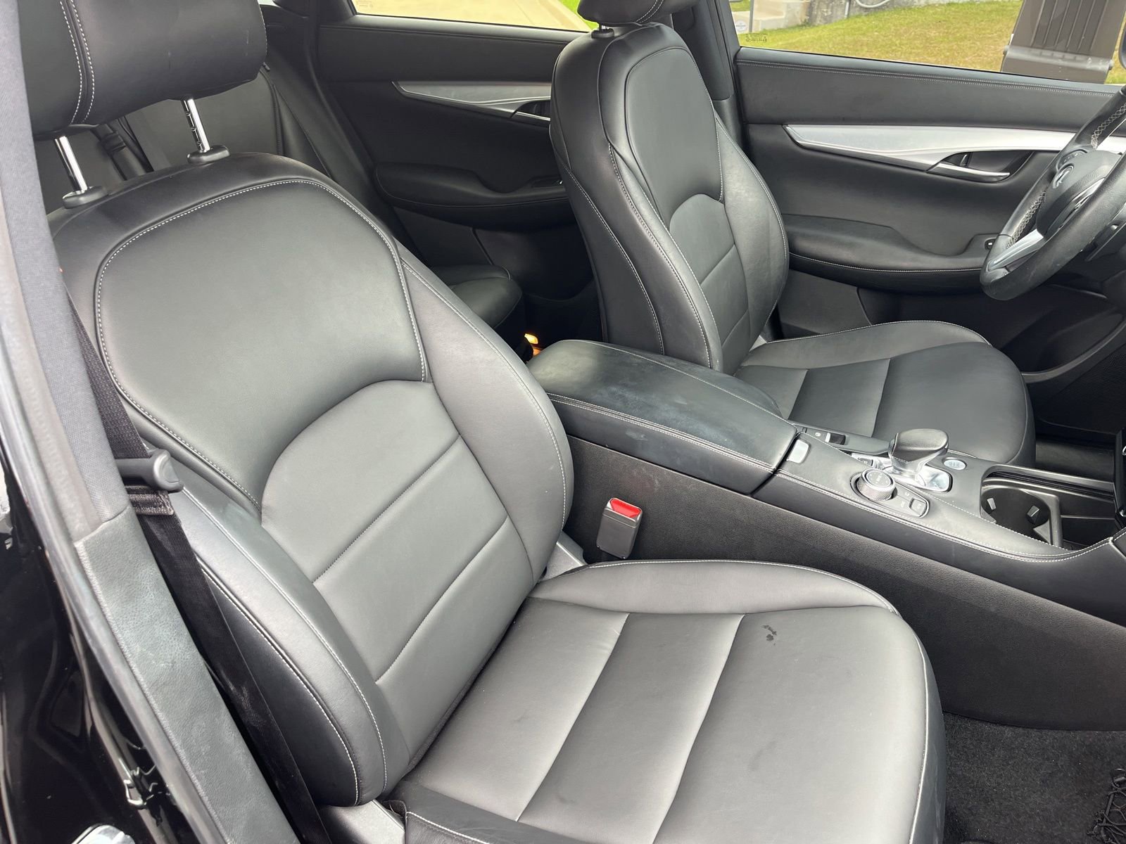 Used 2021 INFINITI QX50 Luxe w/ Appearance Package FWD image 17