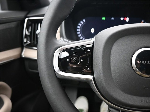 New 2026 Volvo XC90 B6 Plus w/ Protection Package Premier image 26