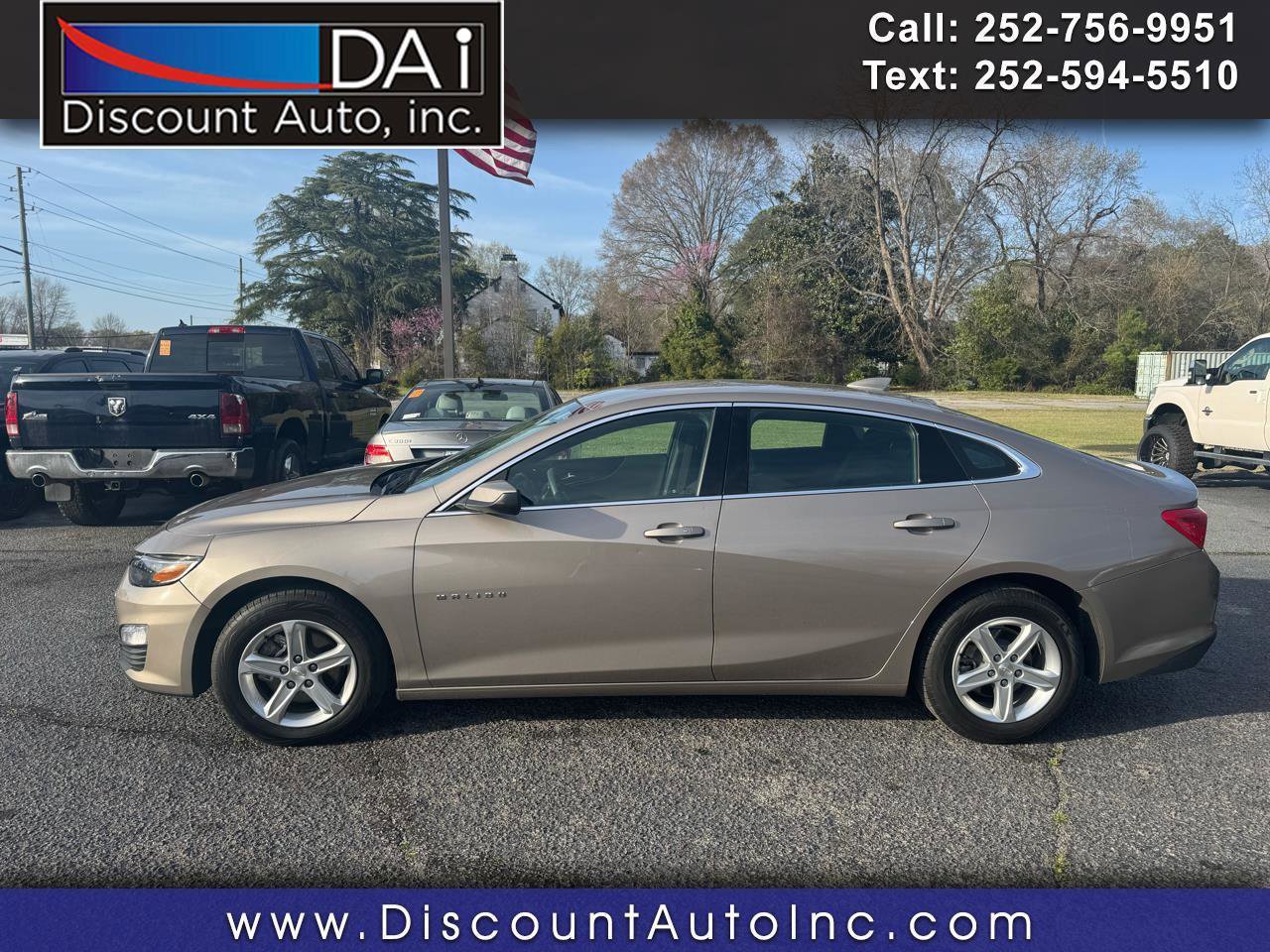 Used 2024 Chevrolet Malibu LT image 1