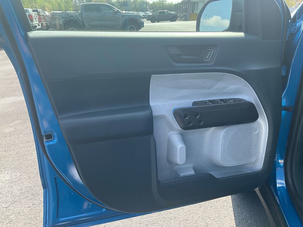 New 2026 Ford Maverick XLT image 17