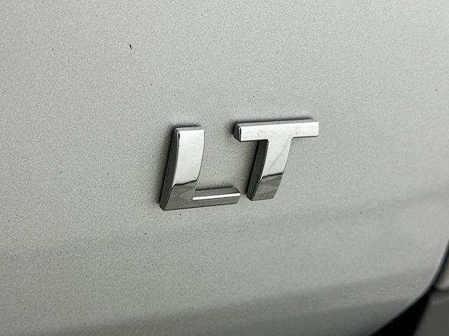 Used 2020 Chevrolet Traverse LT FWD image 30