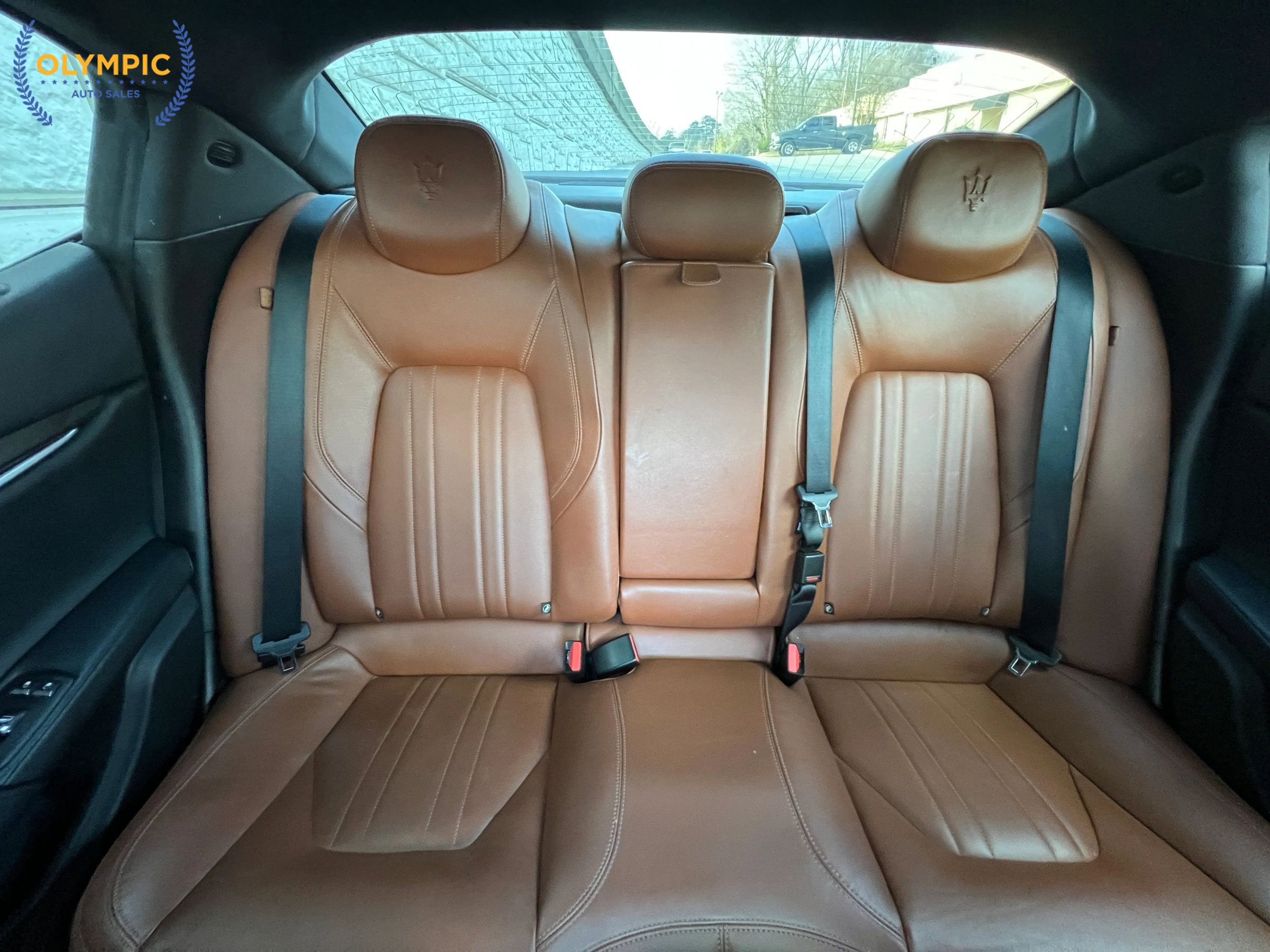 Used 2016 Maserati Ghibli image 46