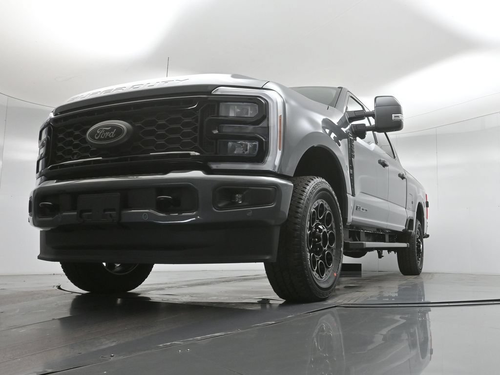New 2026 Ford F250 Lariat w/ Black Appearance Package AWD/4WD image 43