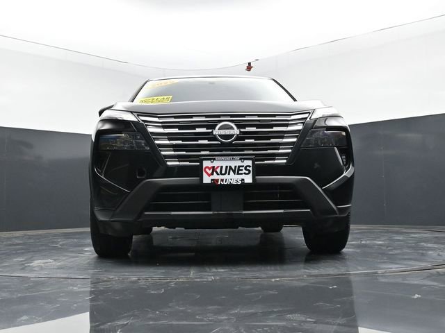 Used 2025 Nissan Rogue SV AWD/4WD image 45