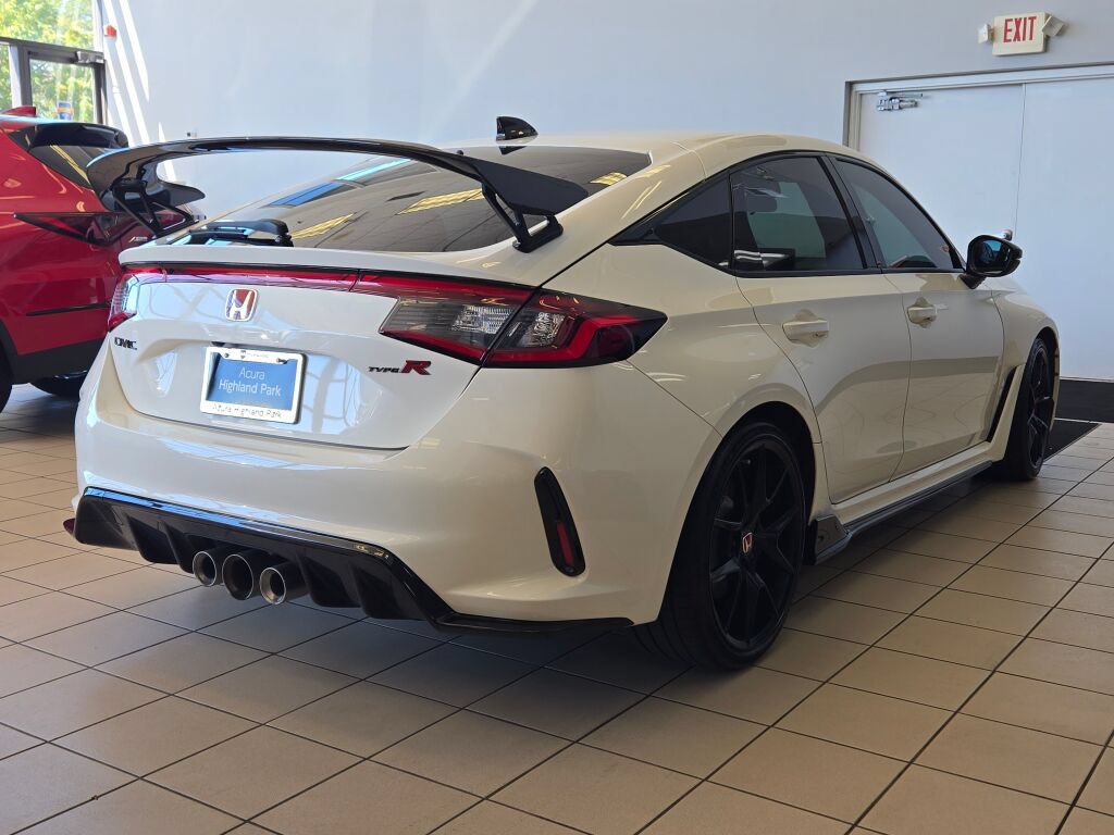 Used 2025 Honda Civic Type R image 15
