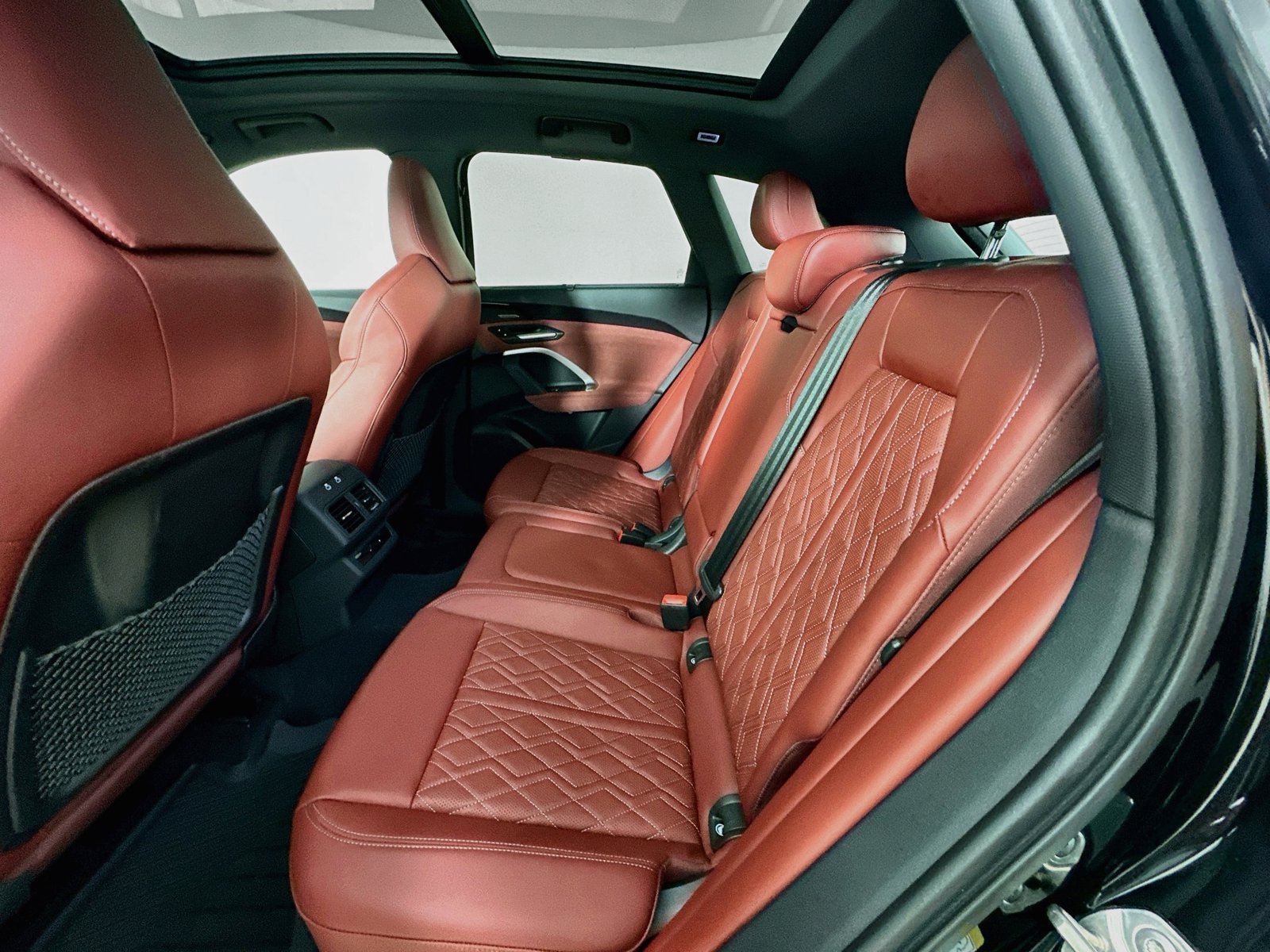 Certified 2025 Audi SQ5 Premium Plus AWD/4WD image 37