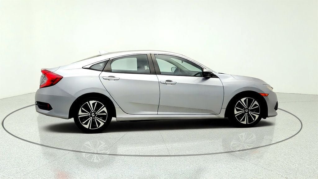 Used 2016 Honda Civic EX-T image 4