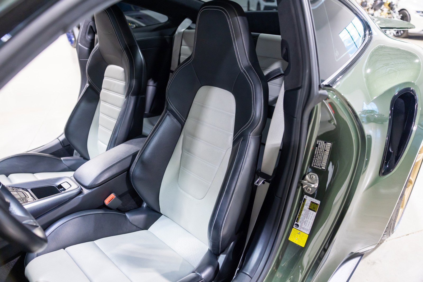 Used 2021 Porsche 911 Turbo S image 37