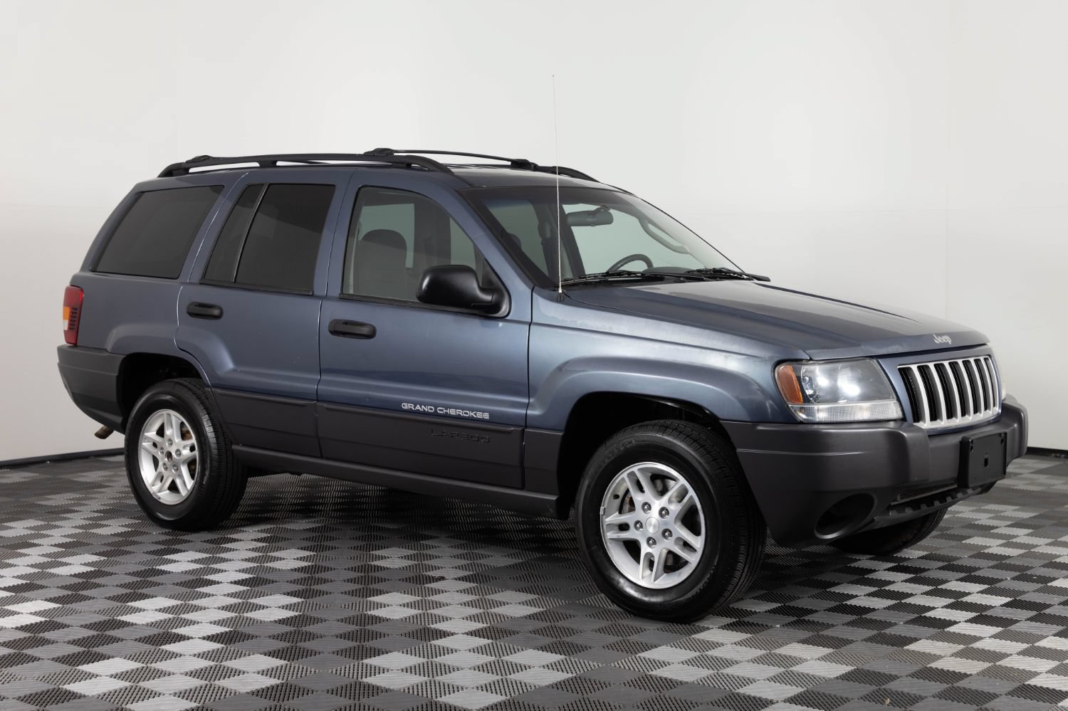 Used 2004 Jeep Grand Cherokee Laredo w/ Convenience Group AWD/4WD image 10