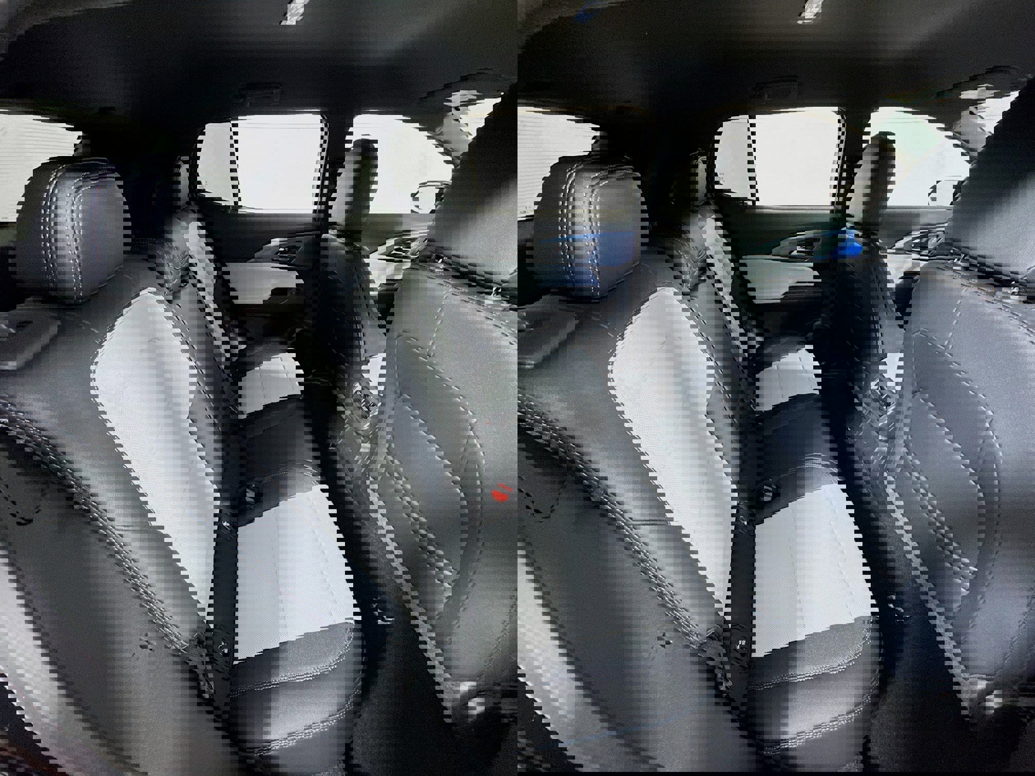 Used 2025 Chevrolet Equinox EV LT image 26