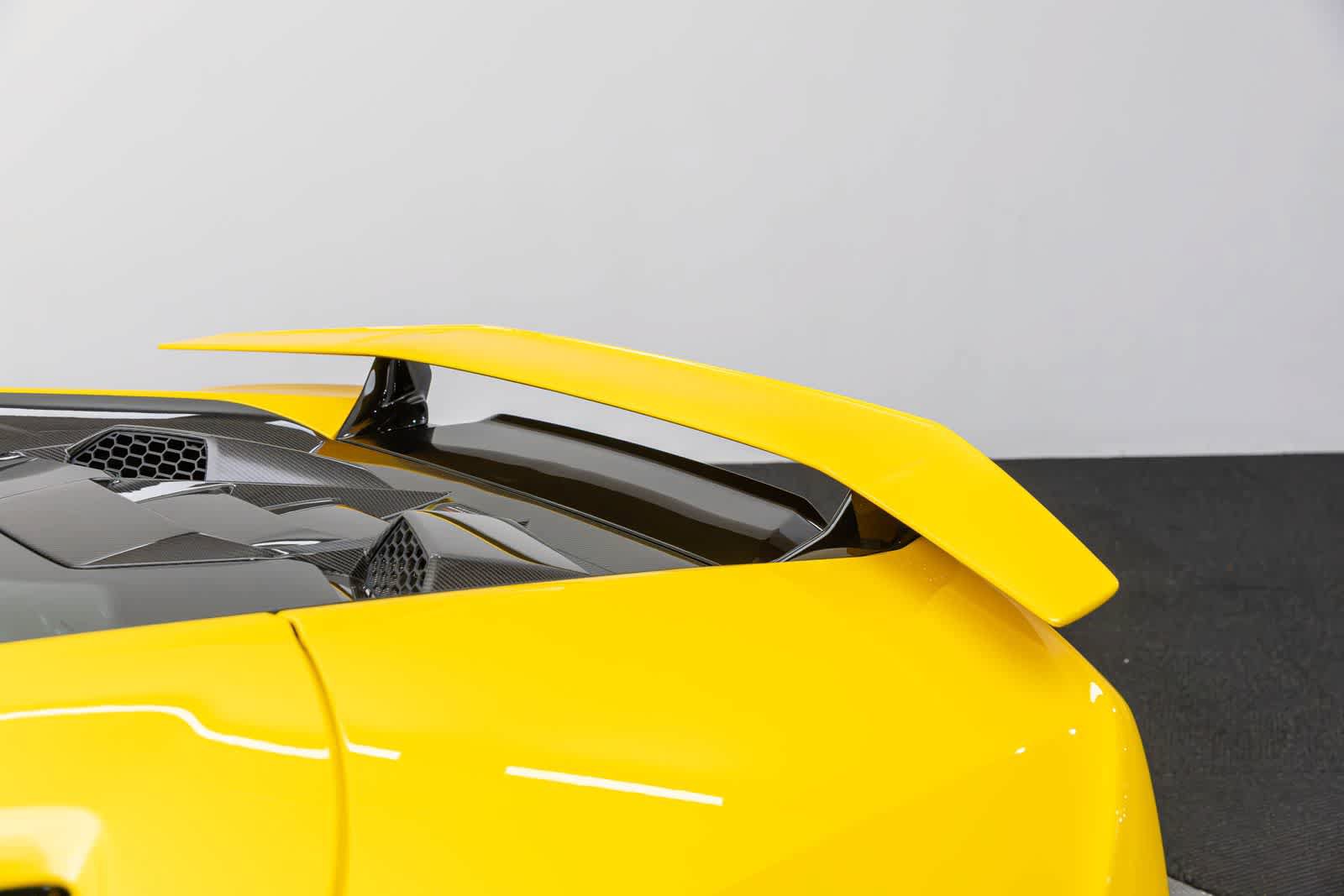 Used 2023 Lamborghini Huracan Tecnica RWD image 53