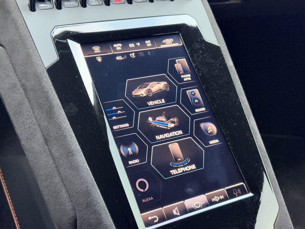 Used 2024 Lamborghini Huracan Sterrato image 19