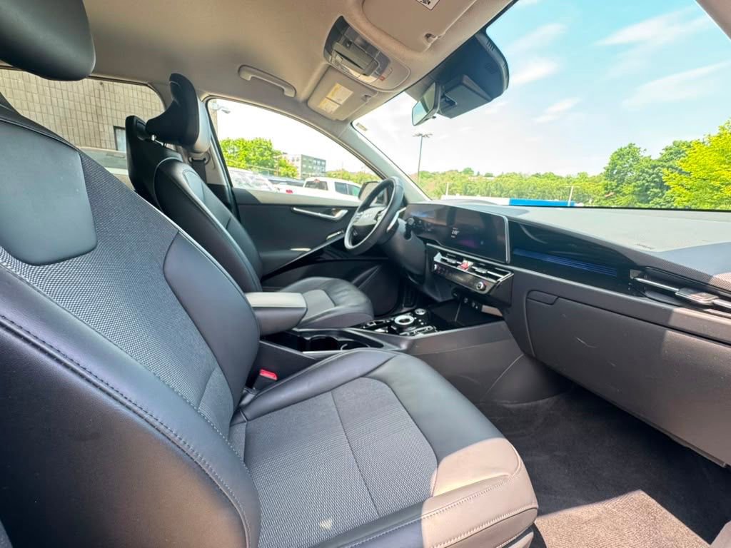 Used 2023 Kia Niro Wind w/ Wind Preserve Package FWD image 21