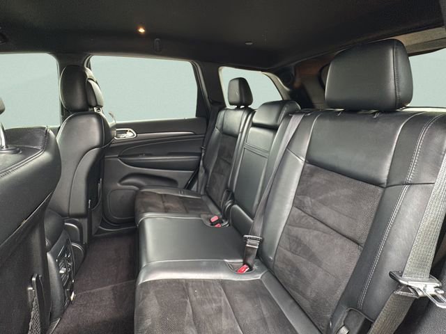 Used 2018 Jeep Grand Cherokee Altitude AWD/4WD image 16