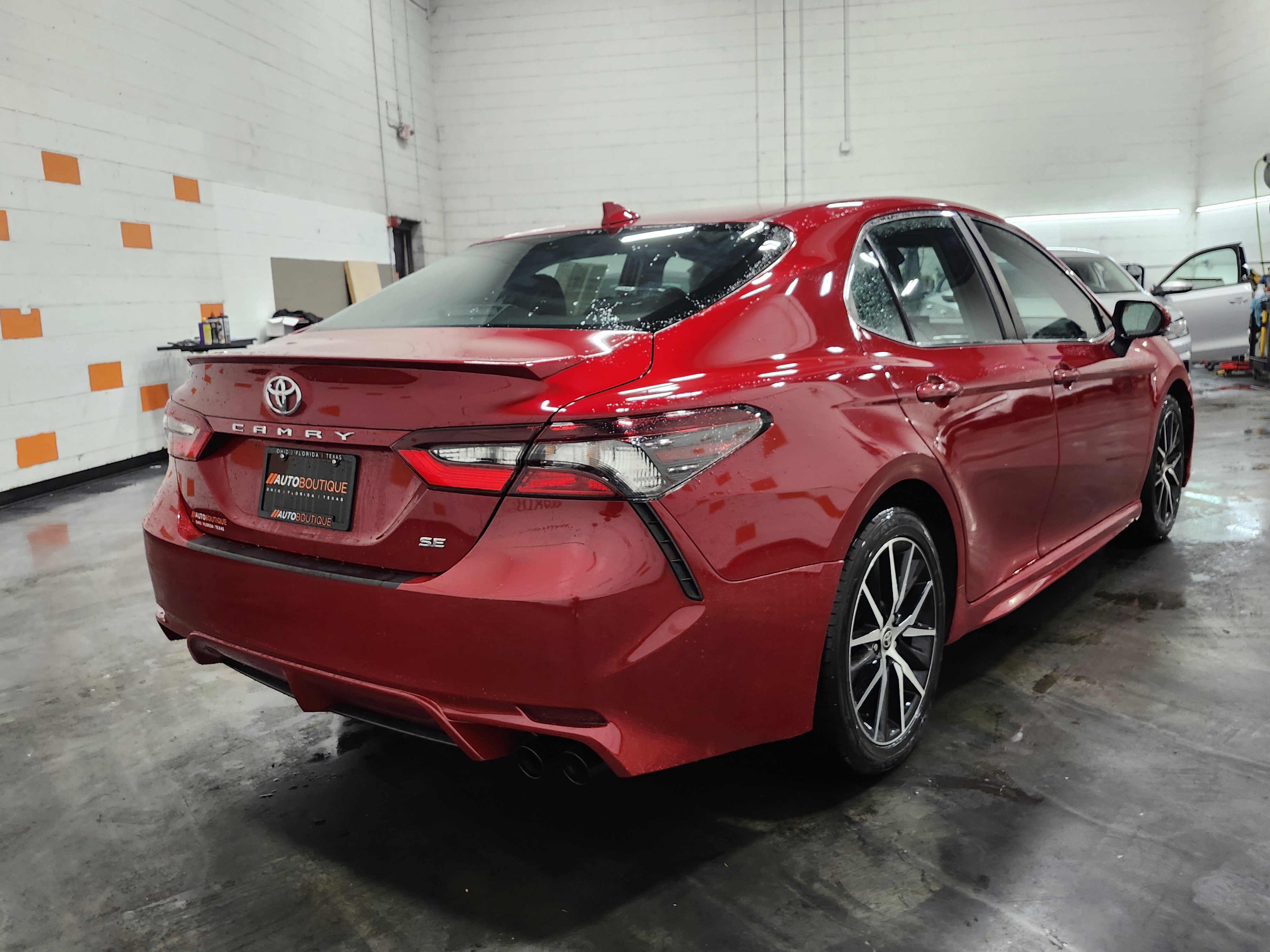 Used 2021 Toyota Camry SE image 10