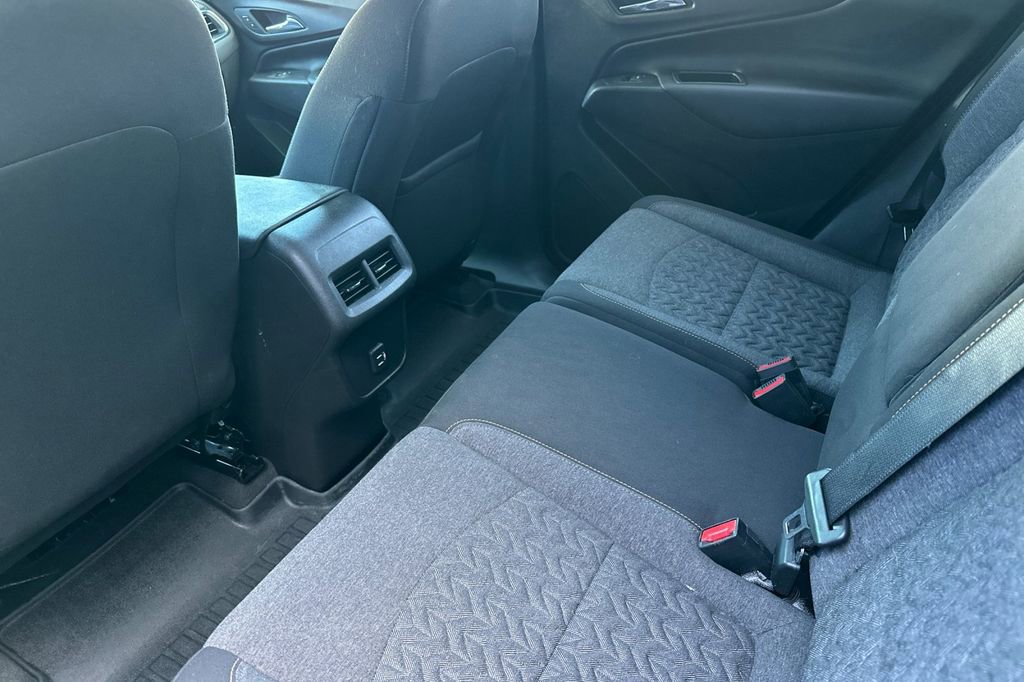 Used 2022 Chevrolet Equinox LT image 12