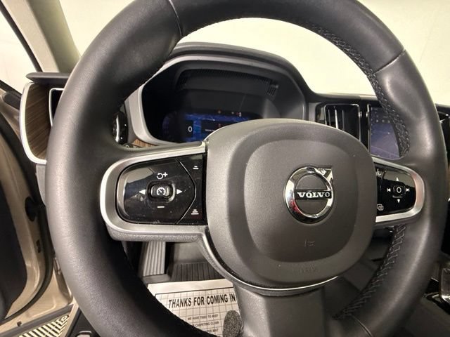 Used 2023 Volvo XC60 B5 Plus w/ Protection Package Premier FWD image 17