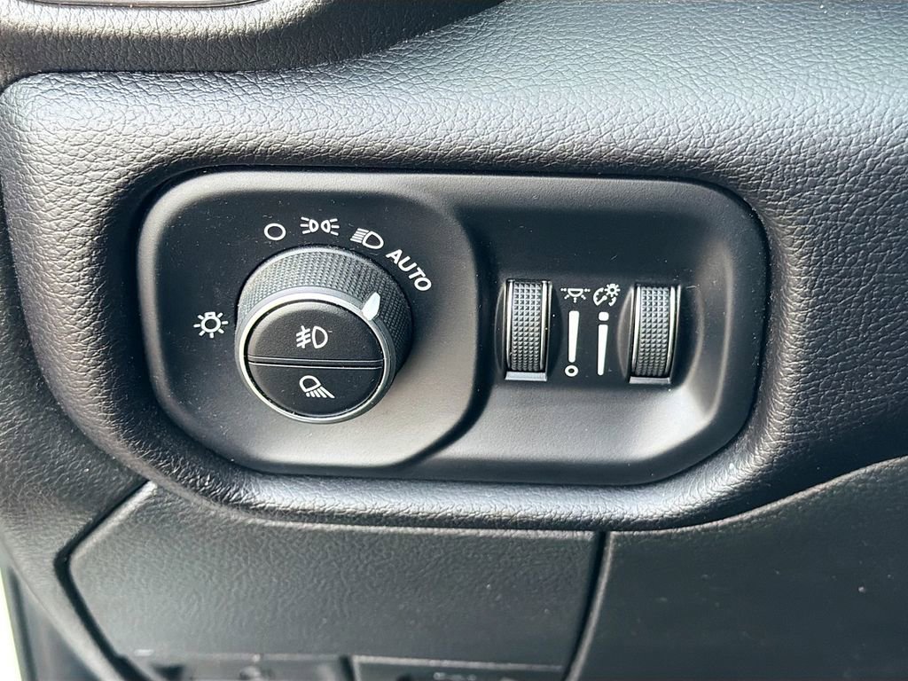 Used 2024 RAM 2500 Laramie image 35