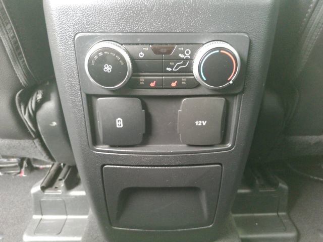 Used 2024 Ford Explorer Limited image 31