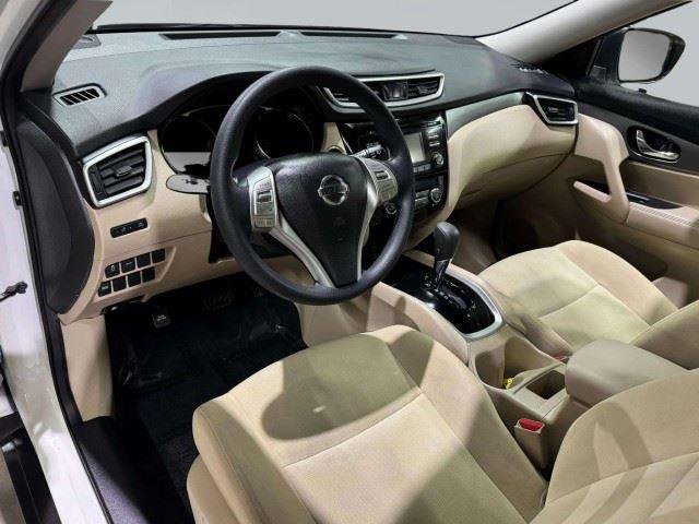 Used 2016 Nissan Rogue SV FWD image 28