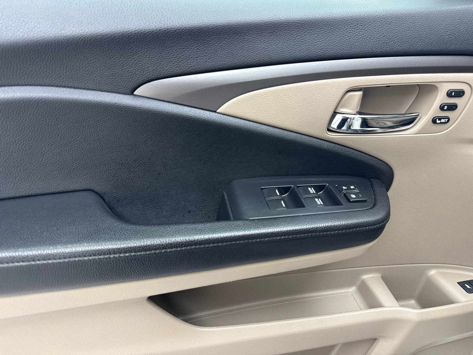 Used 2019 Honda Pilot EX-L image 33