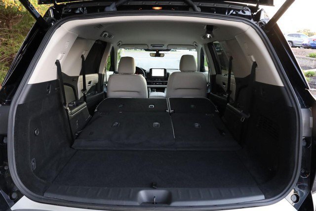 Certified 2025 Nissan Pathfinder SL FWD image 9