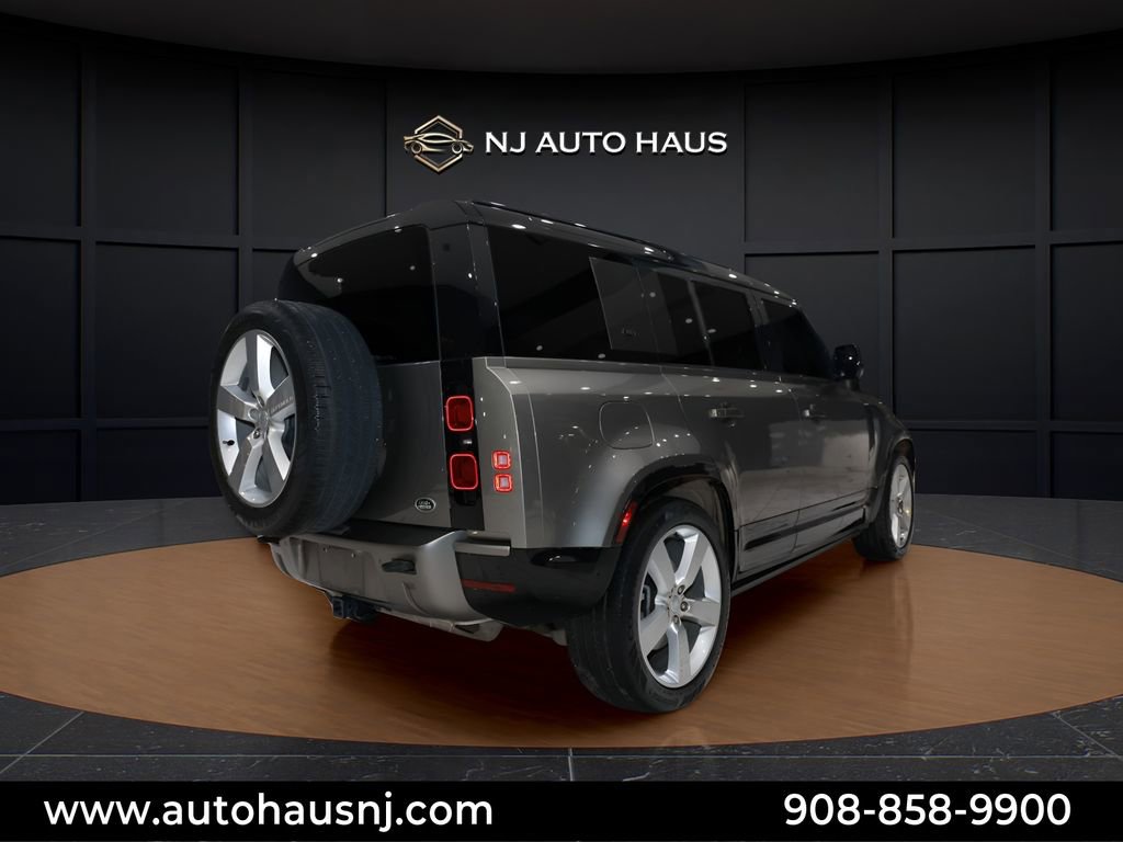 Used 2023 Land Rover Defender 110 X-Dynamic SE image 8