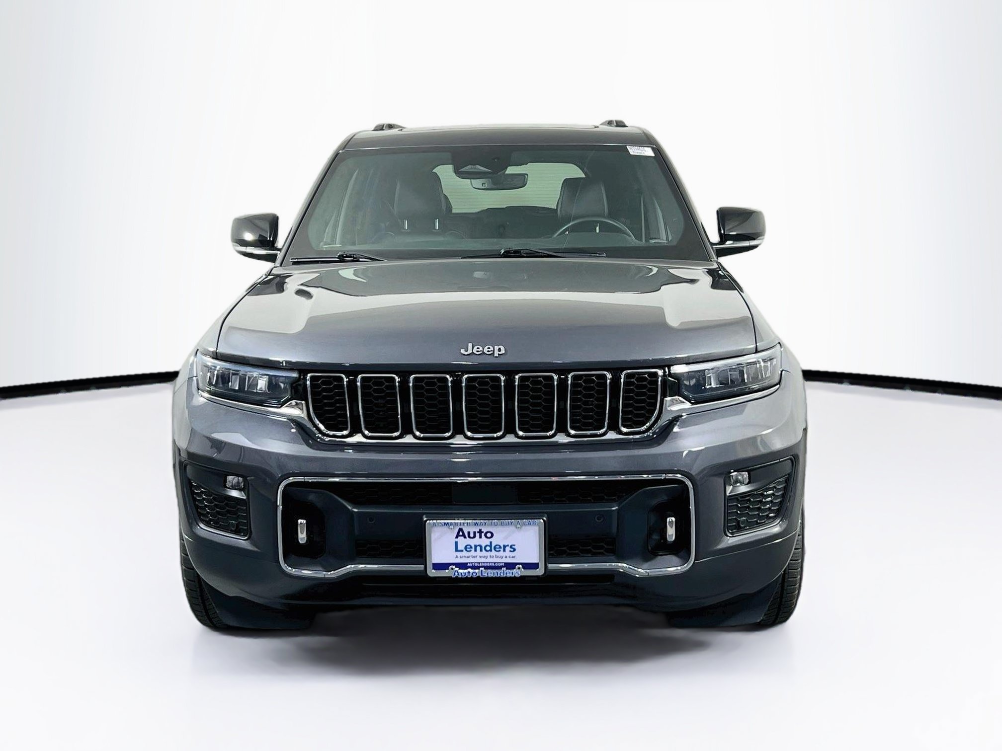 Used 2022 Jeep Grand Cherokee Overland AWD/4WD image 2