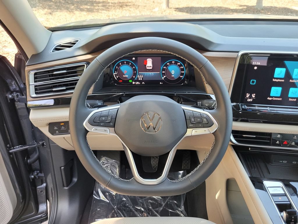 New 2025 Volkswagen Atlas SE FWD image 17