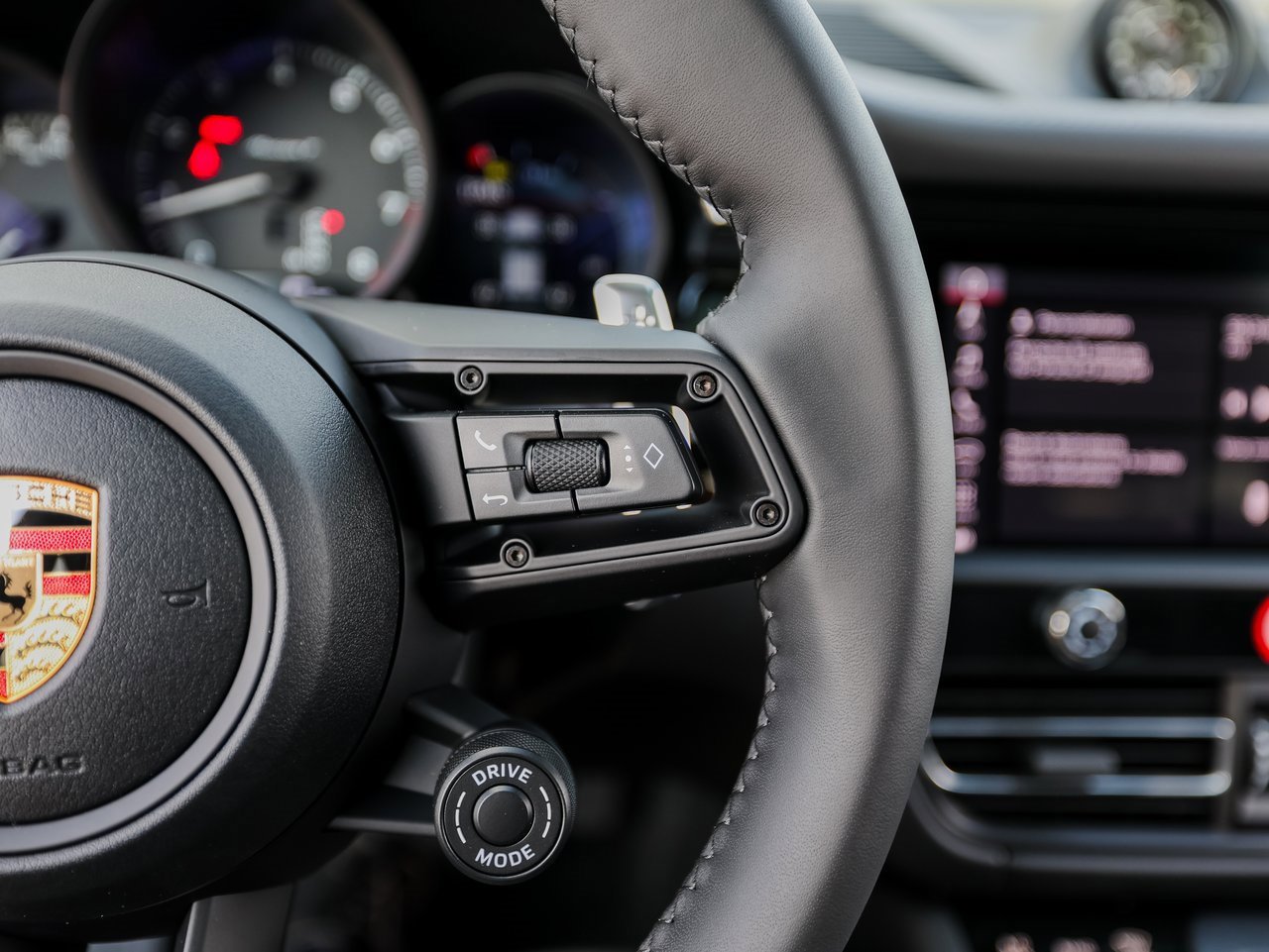 New 2026 Porsche Macan Turbo image 16