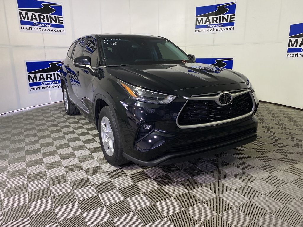 Used 2023 Toyota Highlander LE