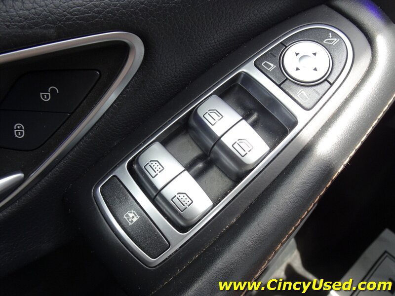 Used 2020 Mercedes-Benz S 560 4MATIC Sedan image 24
