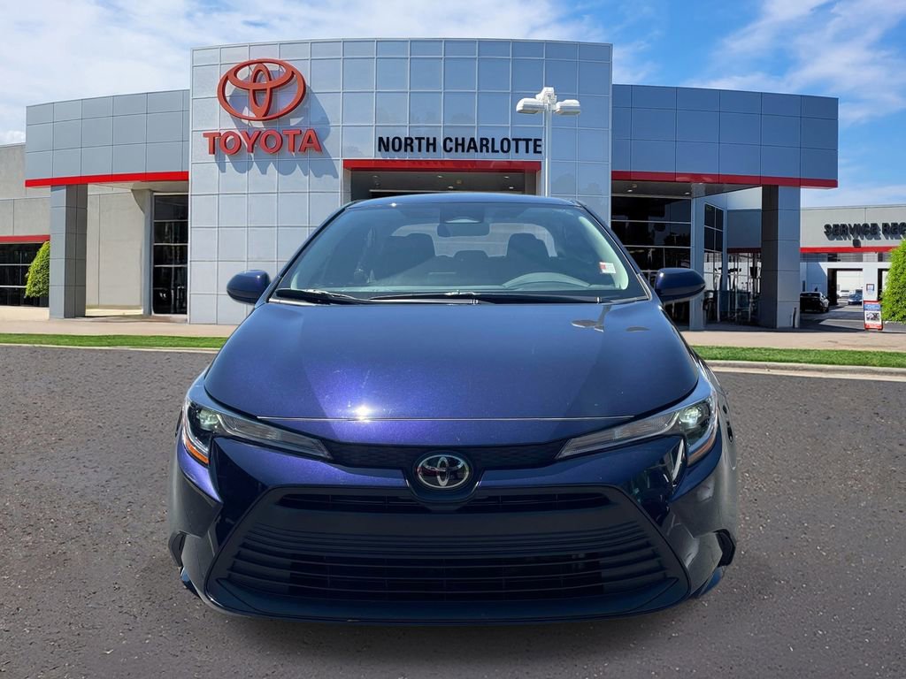 Used 2024 Toyota Corolla LE image 3