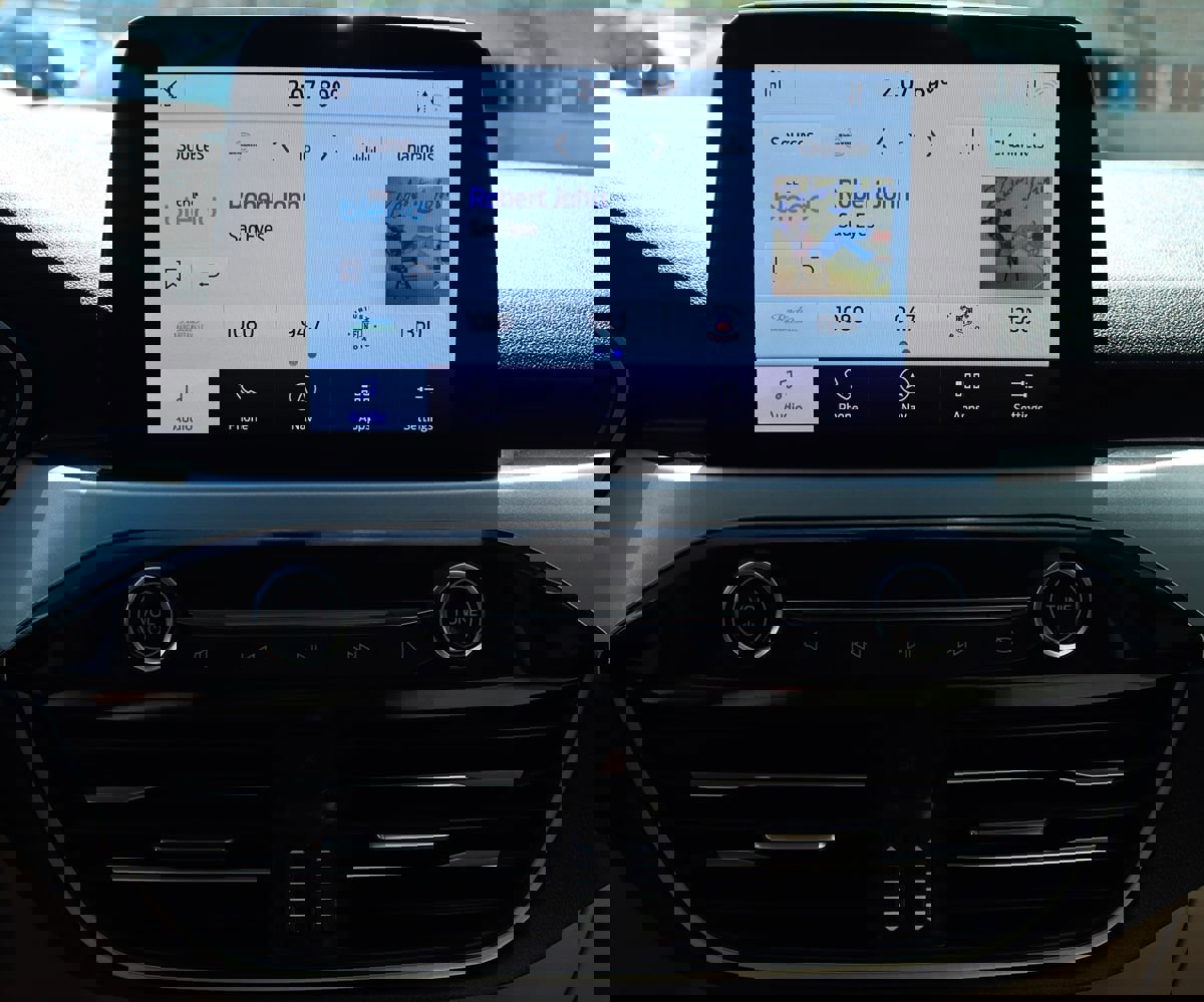 Used 2022 Ford Escape SE image 46