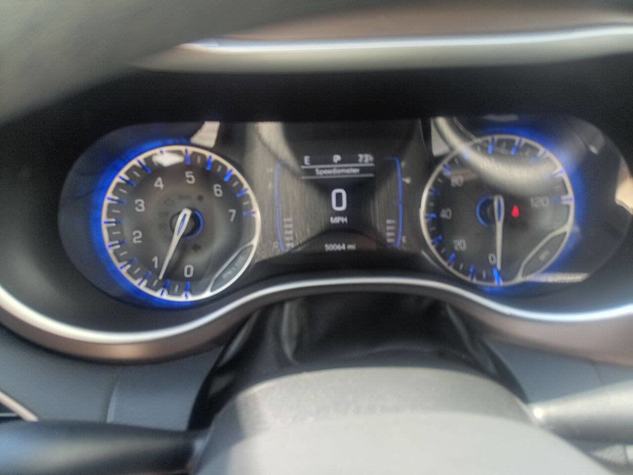 Used 2018 Chrysler Pacifica Touring Plus image 13