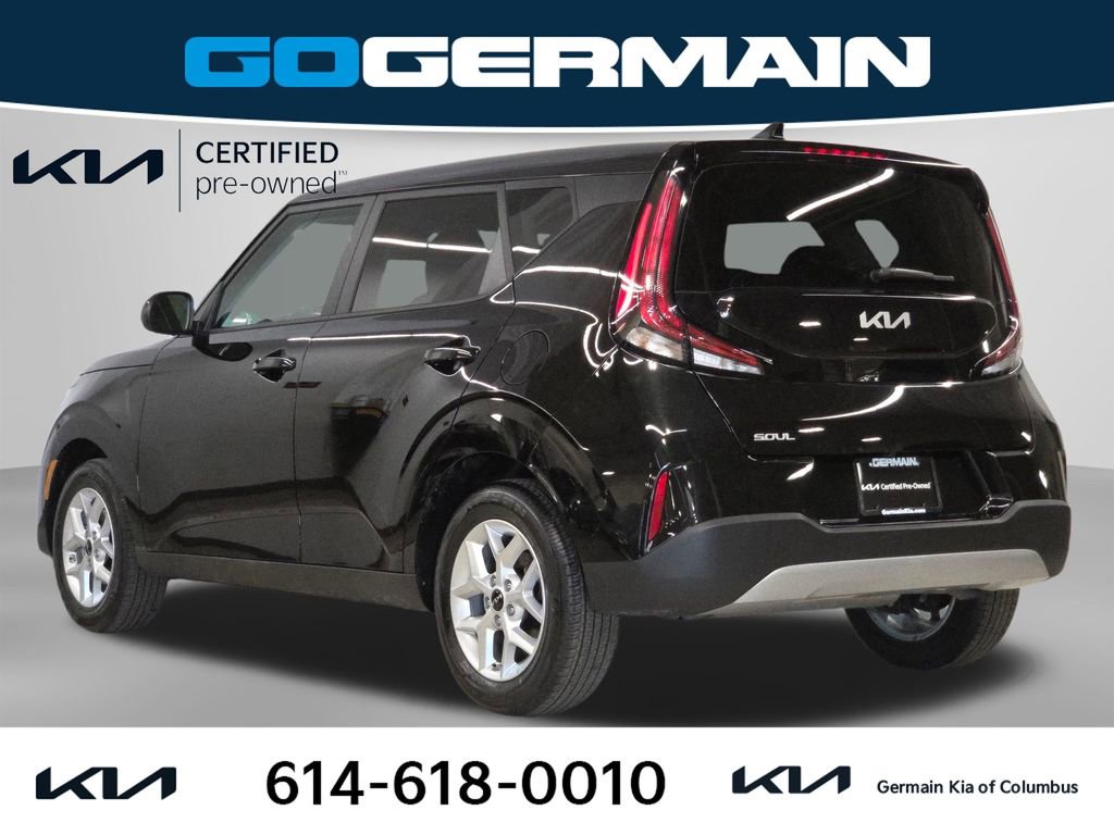 Certified 2025 Kia Soul LX FWD image 11