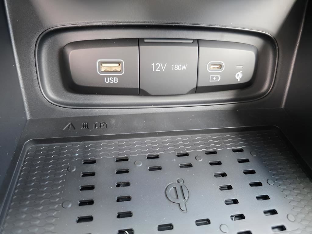 New 2026 Hyundai Venue SEL FWD image 21