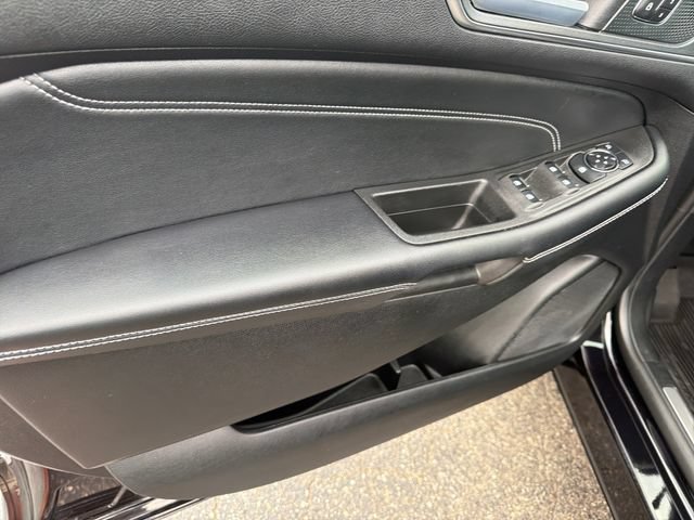 Used 2024 Ford Edge Titanium AWD/4WD image 12