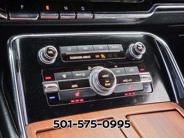 Used 2019 Lincoln Navigator Premiere AWD/4WD image 24
