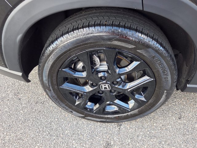 Used 2025 Honda HR-V Sport image 16