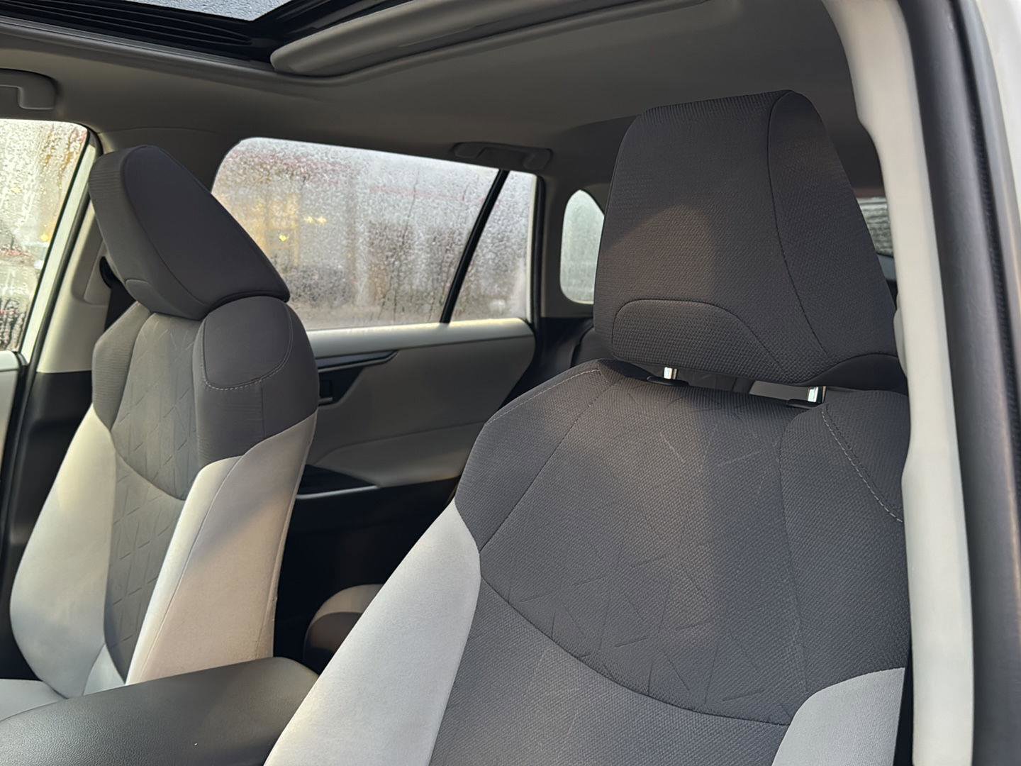 Used 2019 Toyota RAV4 XLE image 26