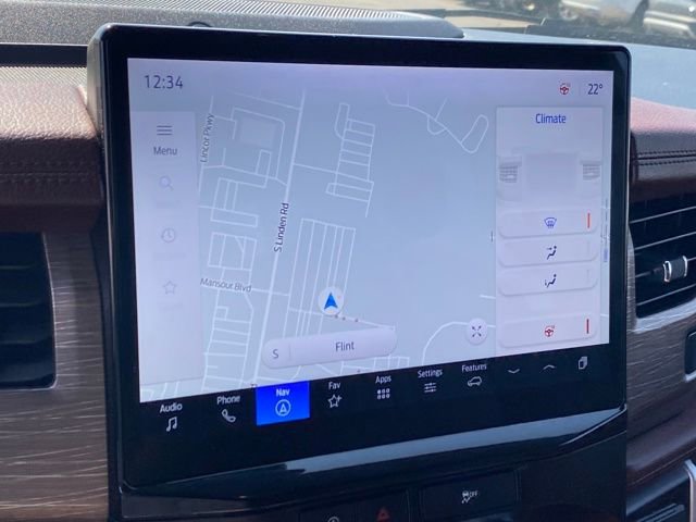 Used 2024 Ford Expedition Limited image 10