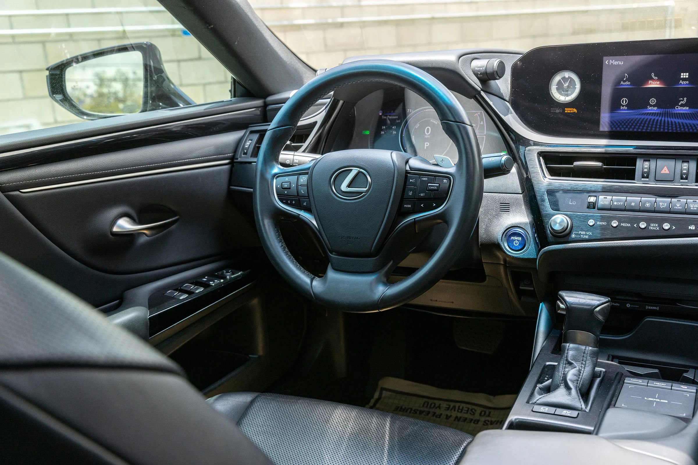 Used 2022 Lexus ES 300h w/ Accessory Package FWD image 27