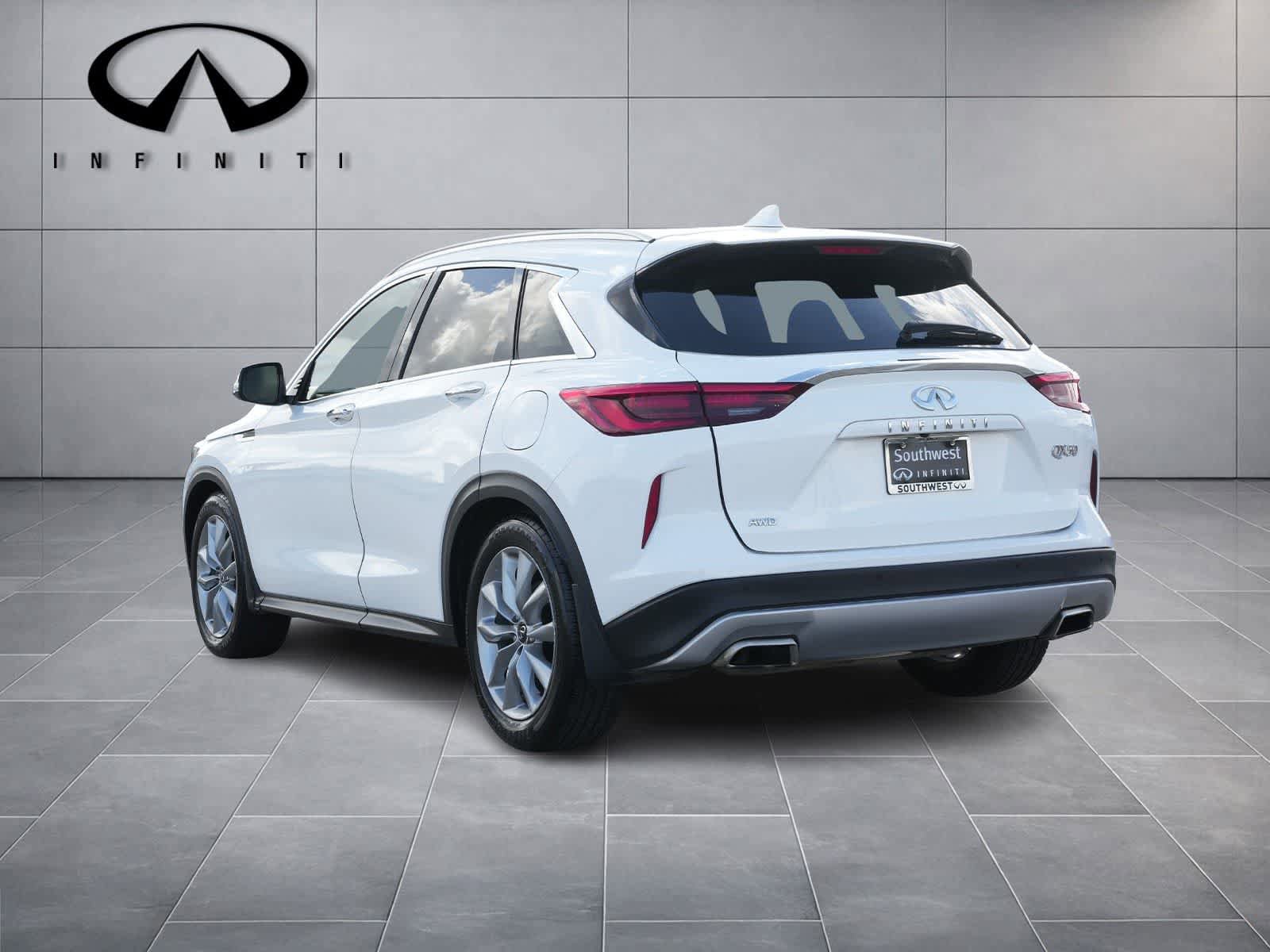 Used 2020 INFINITI QX50 Luxe w/ Navigation Package AWD/4WD image 5