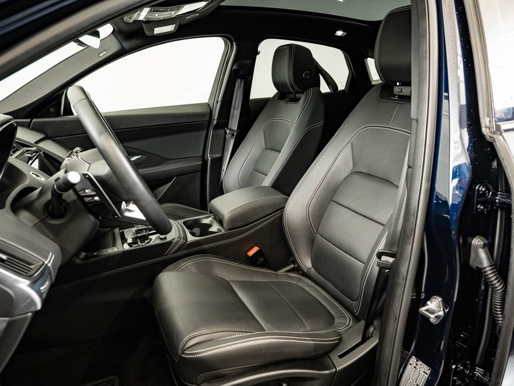 Certified 2024 Jaguar E-PACE R-Dynamic SE AWD/4WD image 21