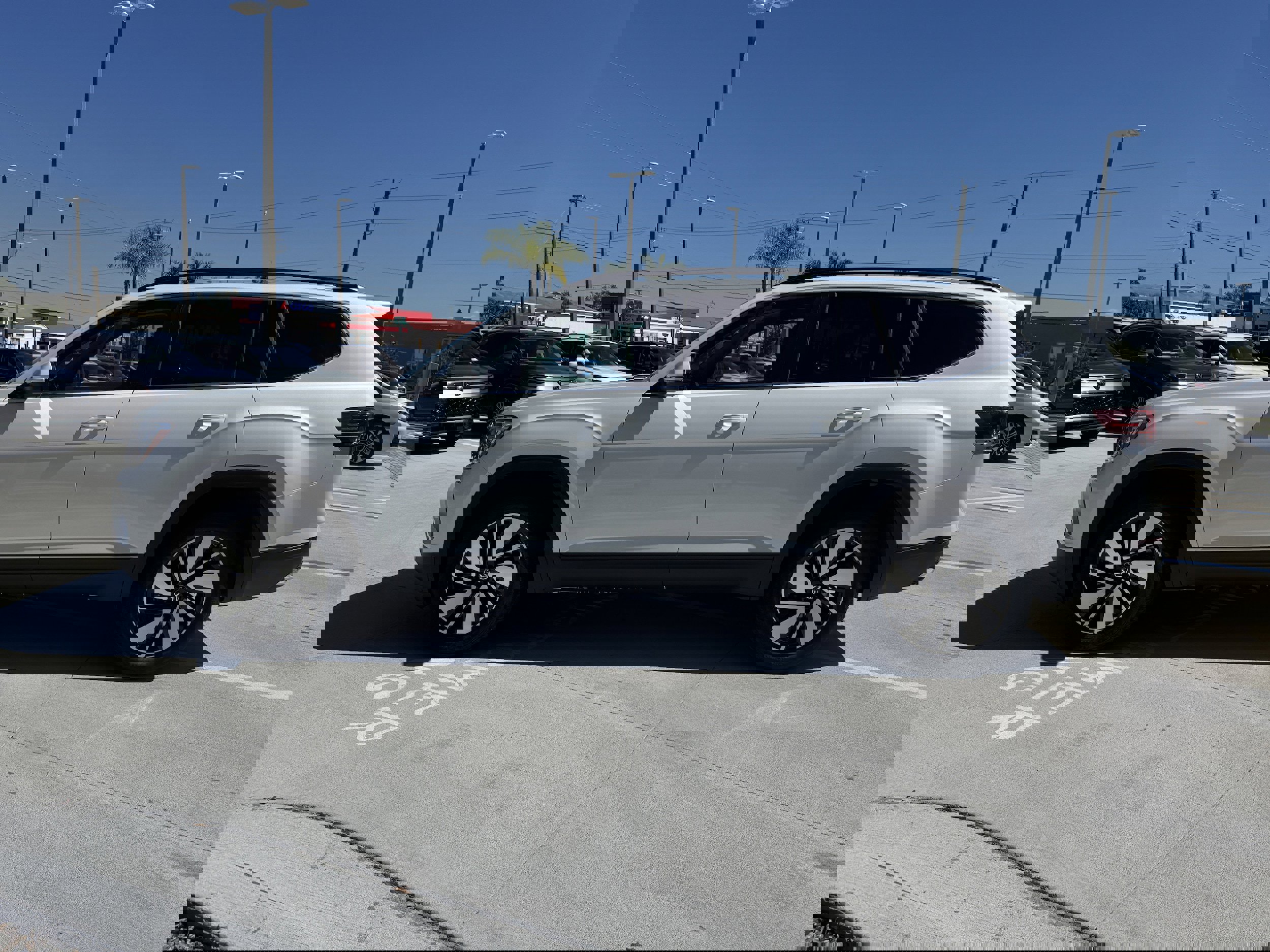 New 2026 Volkswagen Atlas SE image 6