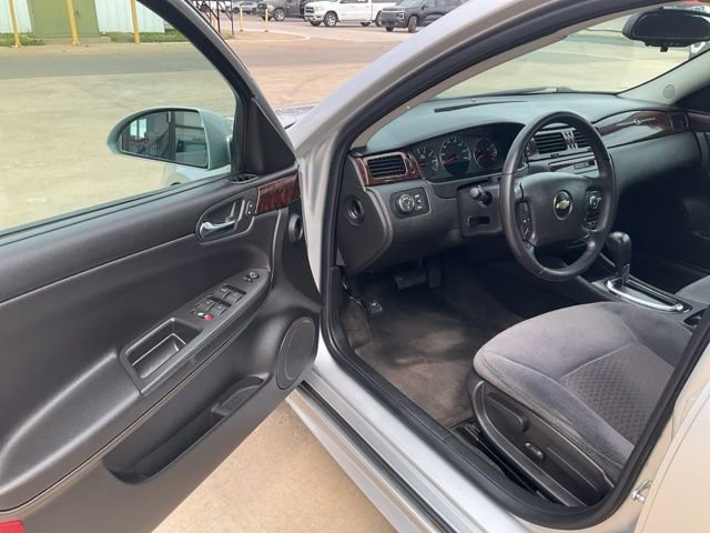Used 2012 Chevrolet Impala LT w/ LT Sunroof Package image 2