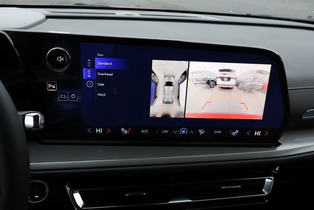 New 2026 Chevrolet Traverse LT w/ Driver Confidence Package image 11