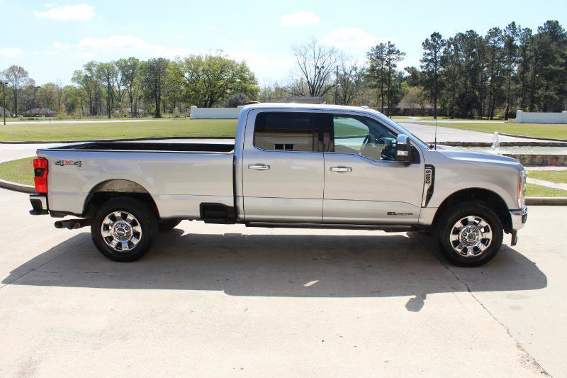 Used 2023 Ford F250 Lariat w/ Chrome Package image 18