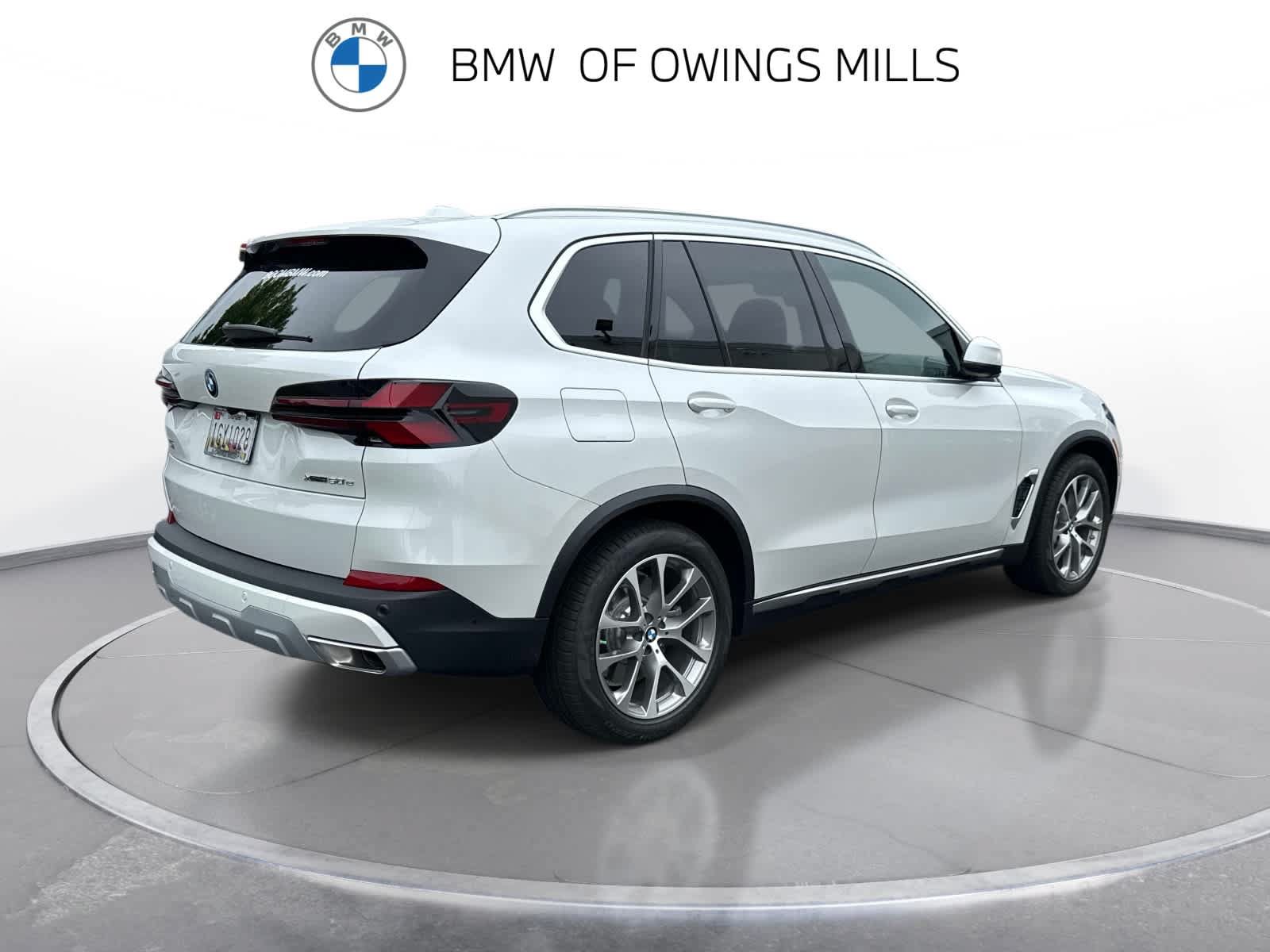 Used 2026 BMW X5 xDrive50e w/ Premium Package AWD/4WD image 4